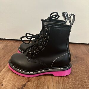 Dr Martens 1460 Pink Sole Wanama Leather Jungle Zip Boots Brand new,never worn